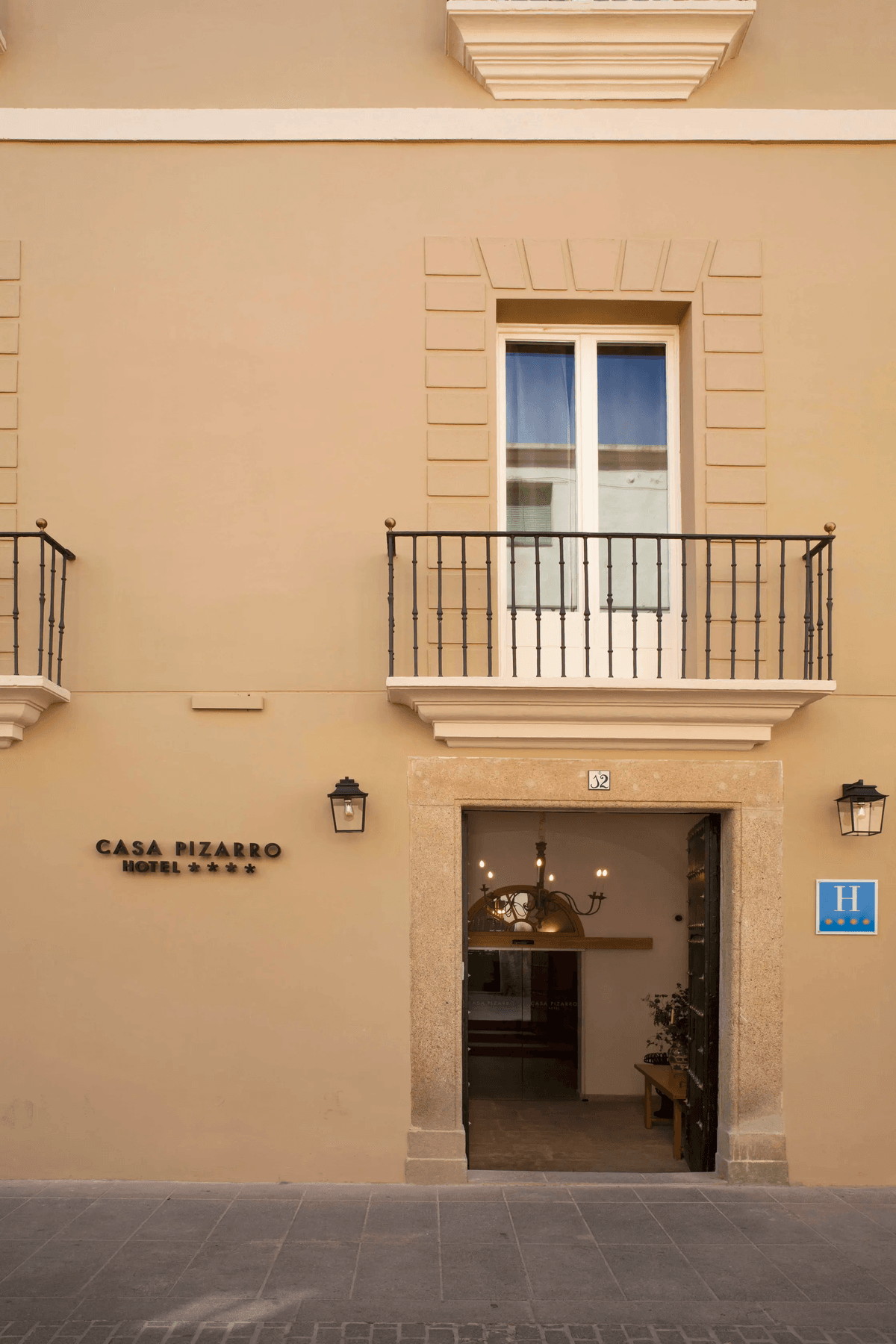 Casa Pizarro Hotel Cáceres — 4