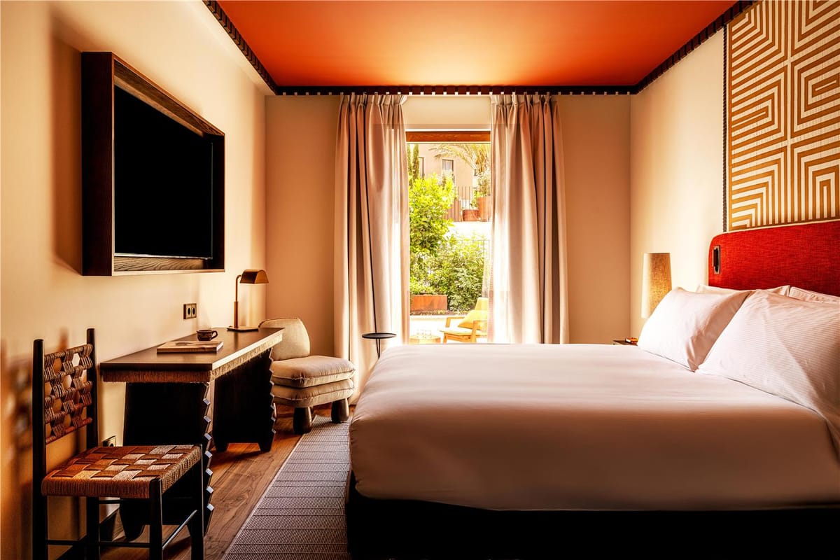 Palacio de Godoy Caceres, Curio Collection by Hilton — 4