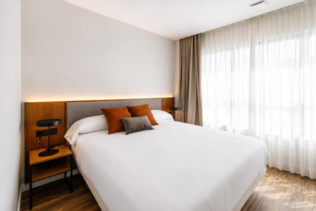 Apartamentos 2H LIVING — 1