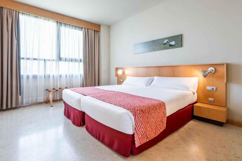 Aparthotel Exe Campus San Mamés — 1