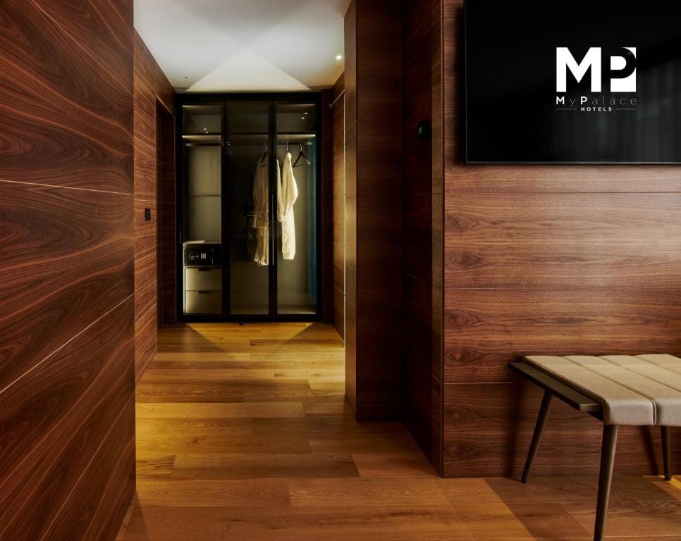 Hotel MyPalace León — 4