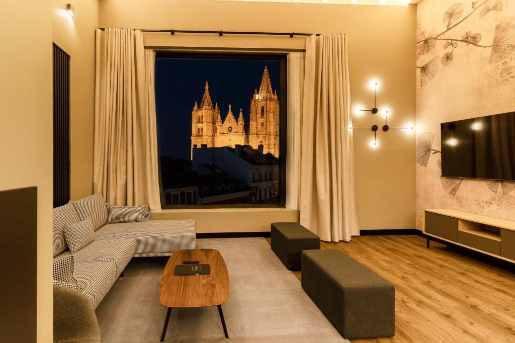 Mauro Suites — 1