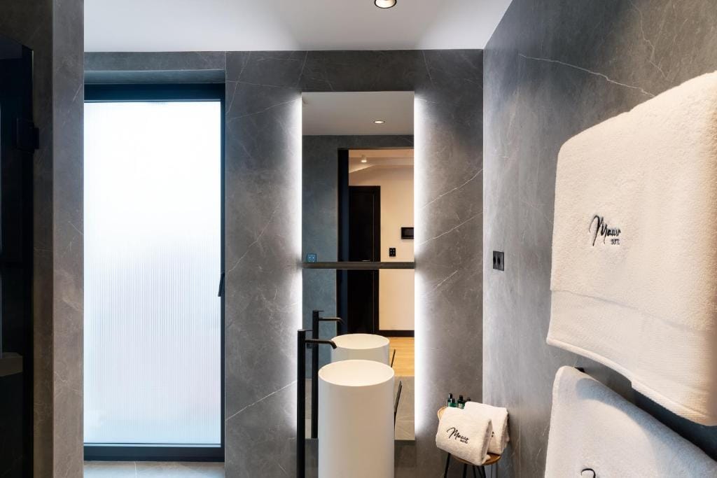 Mauro Suites — 2