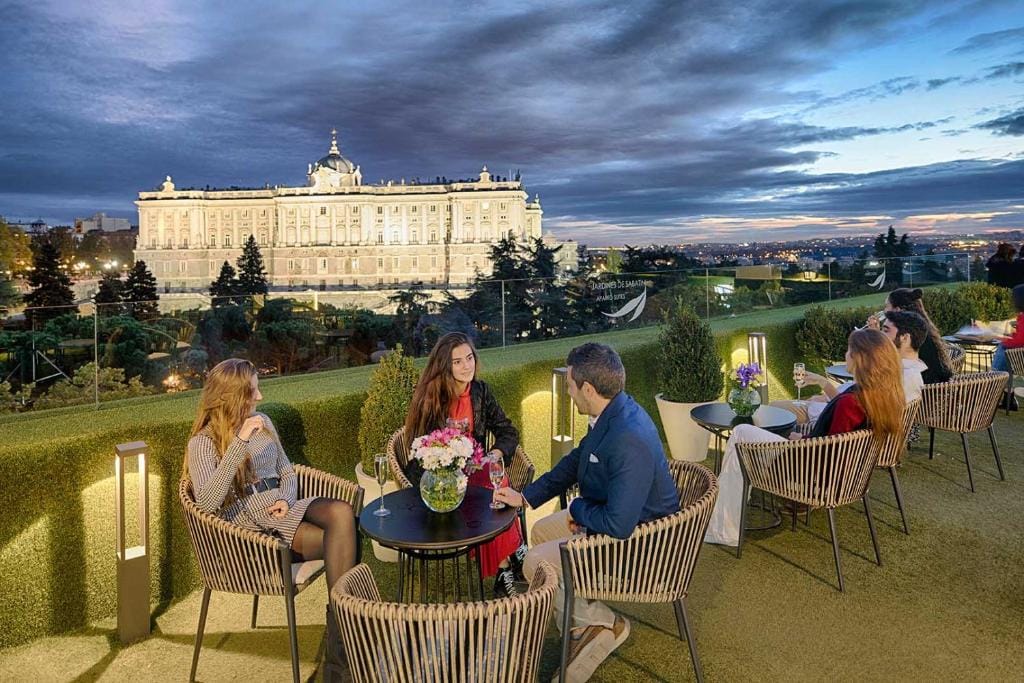Apartosuites Jardines de Sabatini — 1