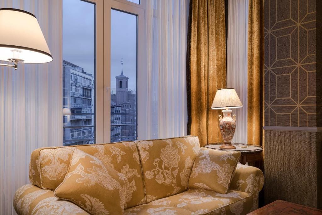 Relais & Châteaux Heritage Hotel — 5