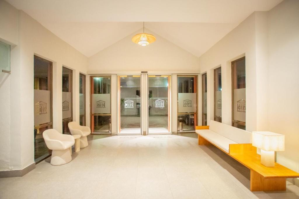 Hotel Zeus — 3