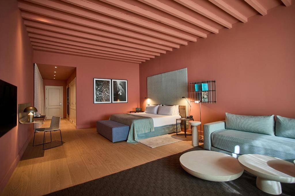 Calatrava Hotel, Mediterranean Sea House — 5