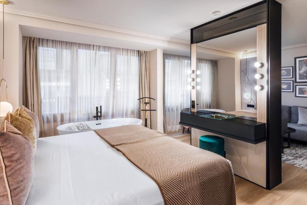 Nivia Born Boutique Hotel — 1