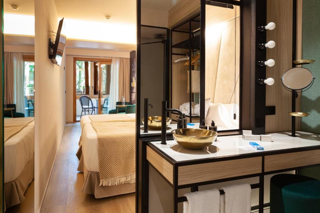 Nivia Born Boutique Hotel — 3