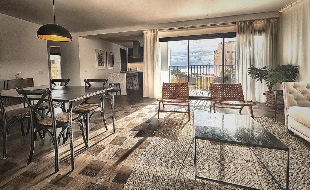 Terreno Suites — 4